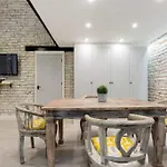 Apartament Vintage Vibe: Your Escape Budapesta